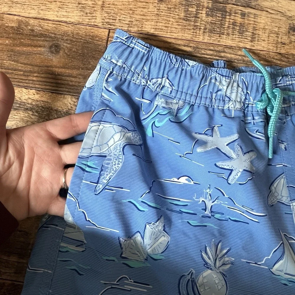 Vineyard Vines Swim Trunks Boys Medium Coastal Ocean Summer Turtles Vacation